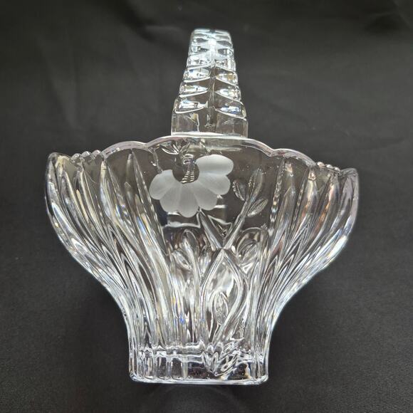 Princess House Romance Collection Crystal Clear Basket w Frosted Etched Flowers - Picture 12 of 15